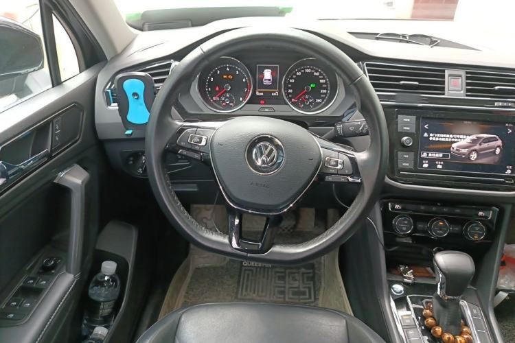 Used Volkswagen Tiguan L 2019 330TSI Automatic Two-Wheel Drive Panoramic Comfort Edition China V Standard Steering Wheel