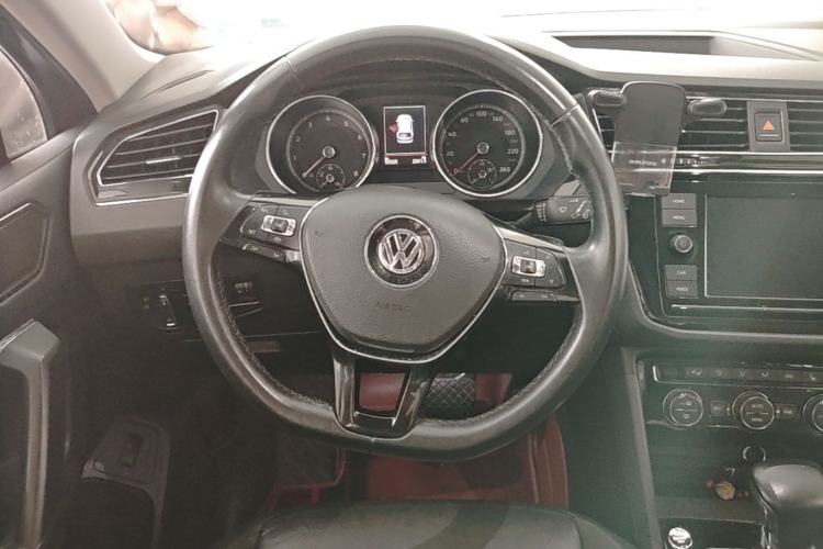 Used Volkswagen Tiguan L 2019 330TSI Automatic Two-Wheel Drive Smart Luxury Version China V Emission Standard Steering Wheel