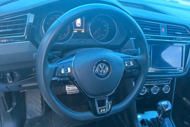 Used Volkswagen Tiguan L 2019 330TSI Automatic Two-Wheel Drive Panoramic Comfort Edition China VI Standard Steering Wheel