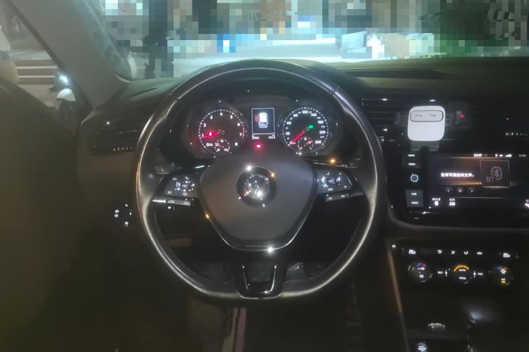 Used Volkswagen Tiguan L 2019 280TSI Automatic Two-Wheel Drive Panoramic Comfort Edition China V Standard Steering Wheel