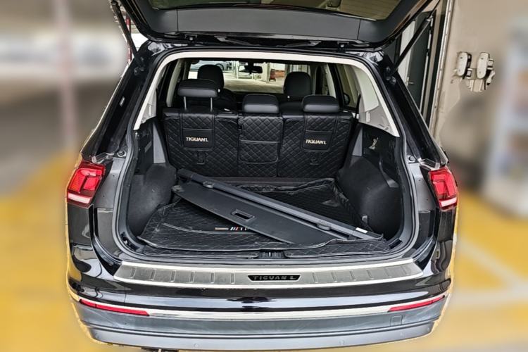 Used Volkswagen Tiguan L 2019 280TSI Automatic Two-Wheel Drive Panoramic Comfort Edition China VI Standard Trunk