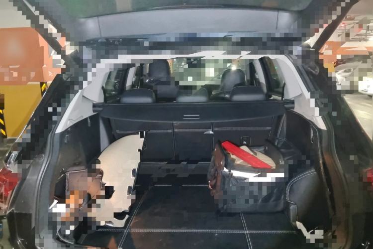 Used Volkswagen Tiguan L 2019 330TSI Automatic Two-Wheel Drive Smart Luxury Version China VI Standard Trunk