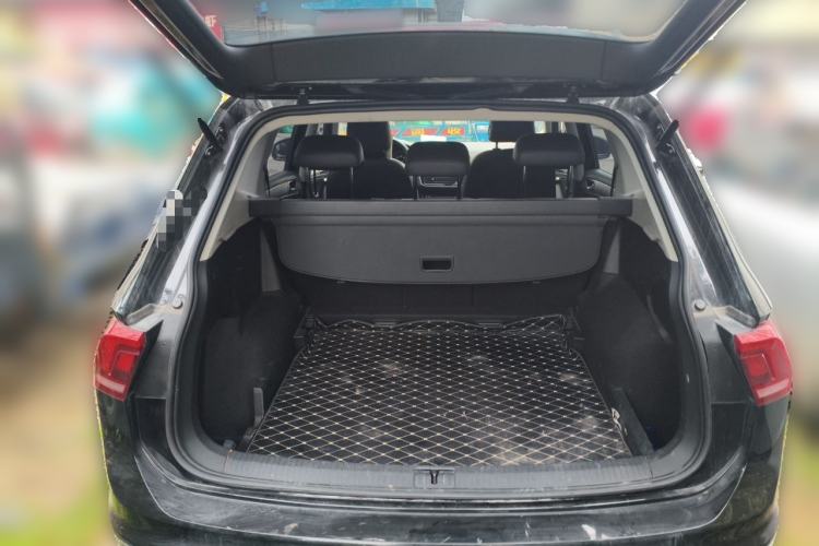 Used Volkswagen Tiguan L 2019 Revised Version 280TSI Automatic Two-Wheel Drive Panoramic Comfort Edition China VI Standard Trunk