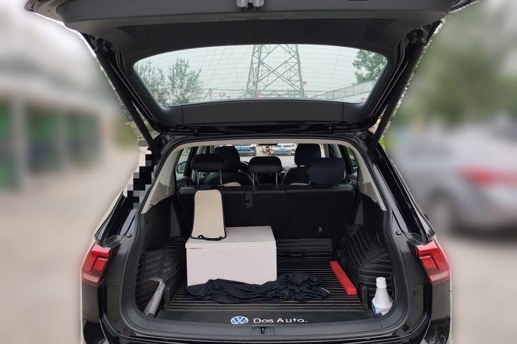 Used Volkswagen Tiguan L 2019 Revised 330TSI Automatic Two-Wheel Drive Smart & Luxury Edition China VI Standard Trunk