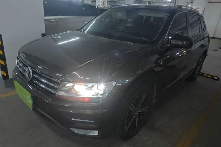 Used Volkswagen Tiguan L 2019 330TSI Automatic Two-Wheel Drive Panoramic Comfort Edition China VI Standard Guazi used car, China used car export, Used car for sale, Used cars, Cheapest cars for sale