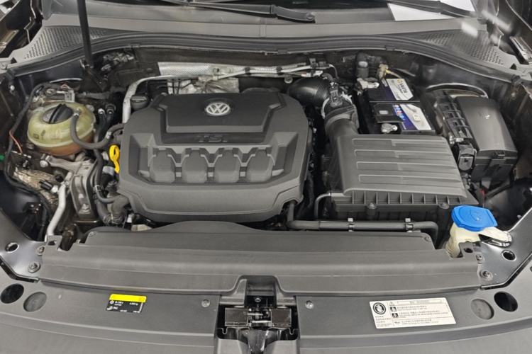 Used Volkswagen Tiguan L 2019 330TSI Automatic Two-Wheel Drive Panoramic Comfort Edition China VI Standard Engine Bay