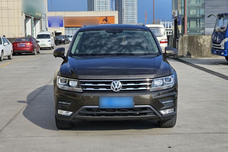 Used Volkswagen Tiguan L 2019 Updated Version 330TSI Automatic Two-Wheel Drive Panoramic Comfort Edition China VI Standard Exterior 1