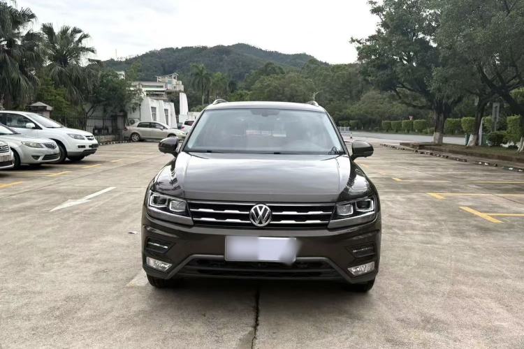 Used Volkswagen Tiguan L 2019 330TSI Automatic Two-Wheel Drive Panoramic Comfort Edition China VI Standard Exterior 4