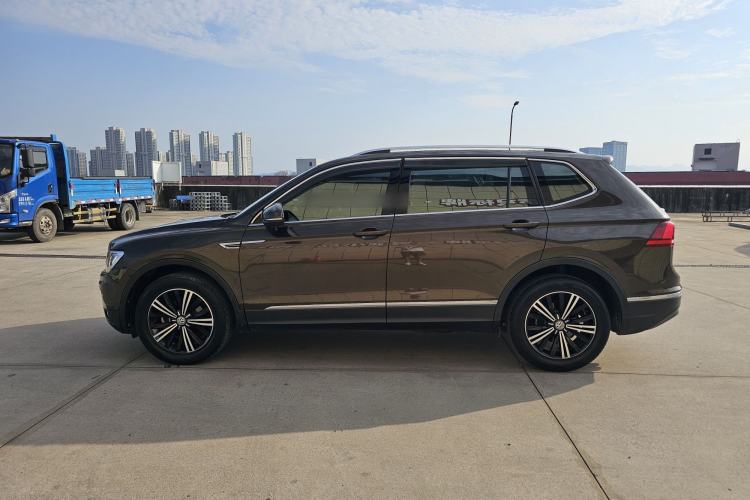 Used Volkswagen Tiguan L 2019 Updated Version 330TSI Automatic Two-Wheel Drive Panoramic Comfort Edition China VI Standard Exterior 7