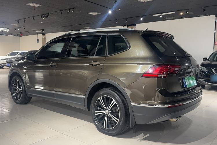 Used Volkswagen Tiguan L 2019 330TSI Automatic Two-Wheel Drive Panoramic Comfort Edition China V Standard Exterior 8