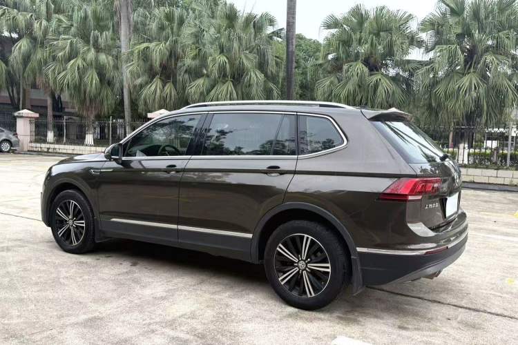 Used Volkswagen Tiguan L 2019 330TSI Automatic Two-Wheel Drive Panoramic Comfort Edition China VI Standard Exterior 8