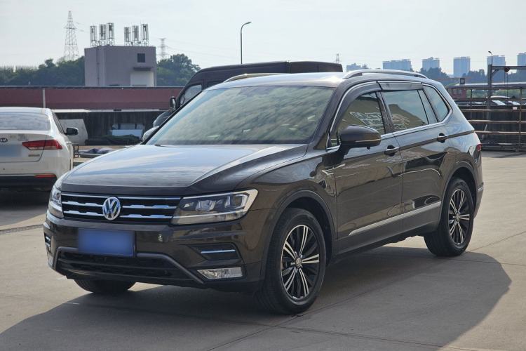Used Volkswagen Tiguan L 2019 Updated Version 330TSI Automatic Two-Wheel Drive Panoramic Comfort Edition China VI Standard Exterior 9