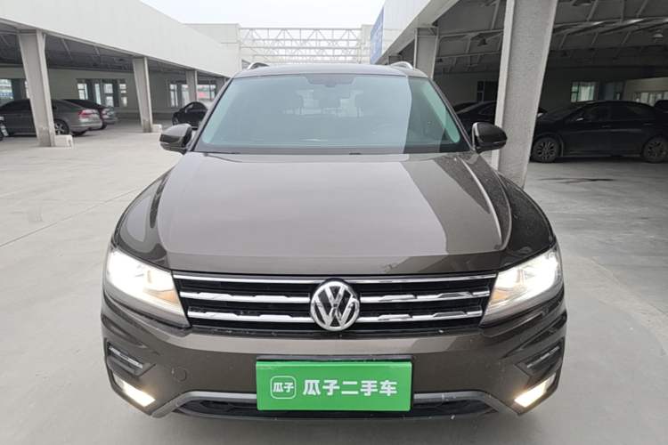 Used Volkswagen Tiguan L 2019 Updated Version 330TSI Automatic Two-Wheel Drive Panoramic Comfort Edition China VI Standard Front