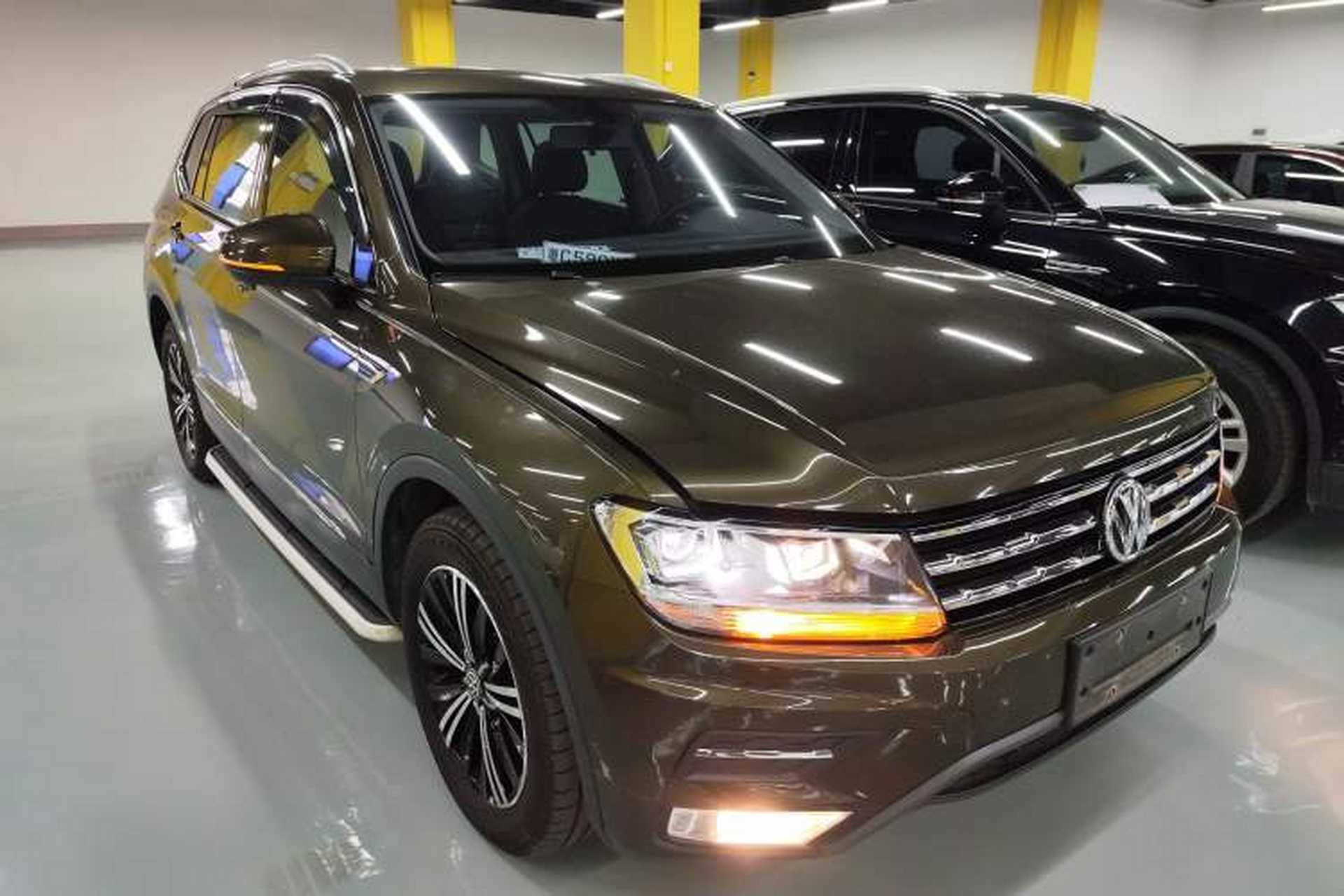 Used Volkswagen Tiguan L 2019 330TSI Automatic Two-Wheel Drive Panoramic Comfort Edition China VI Standard Front Right 45 Deg