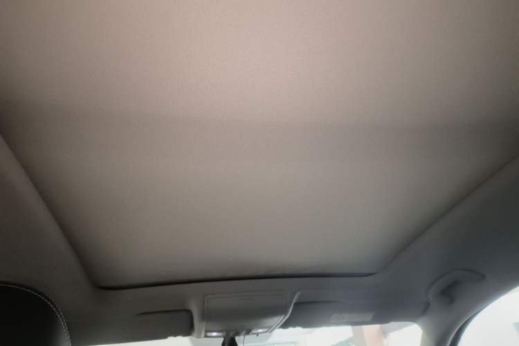Used Volkswagen Tiguan L 2019 330TSI Automatic Two-Wheel Drive Smart Luxury Version China V Emission Standard Headliner