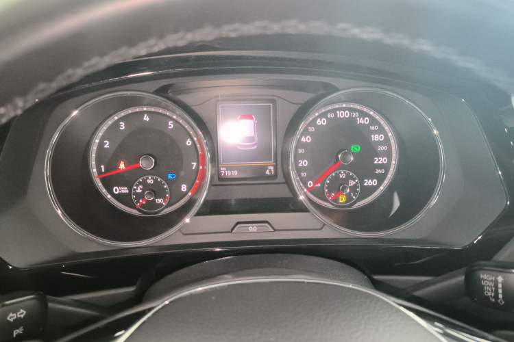 Used Volkswagen Tiguan L 2019 330TSI Automatic Two-Wheel Drive Smart Luxury Version China V Emission Standard Instrument Cluster