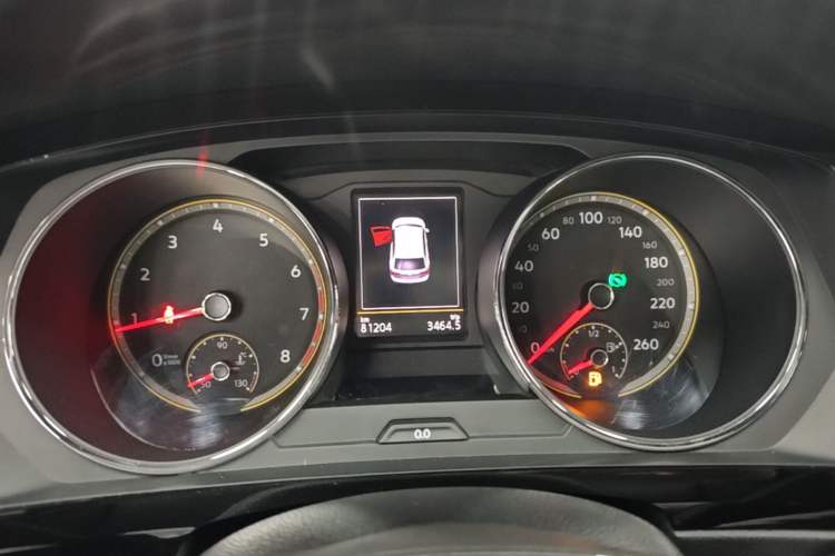 Used Volkswagen Tiguan L 2019 330TSI Automatic Two-Wheel Drive Panoramic Comfort Edition China VI Standard Instrument Cluster