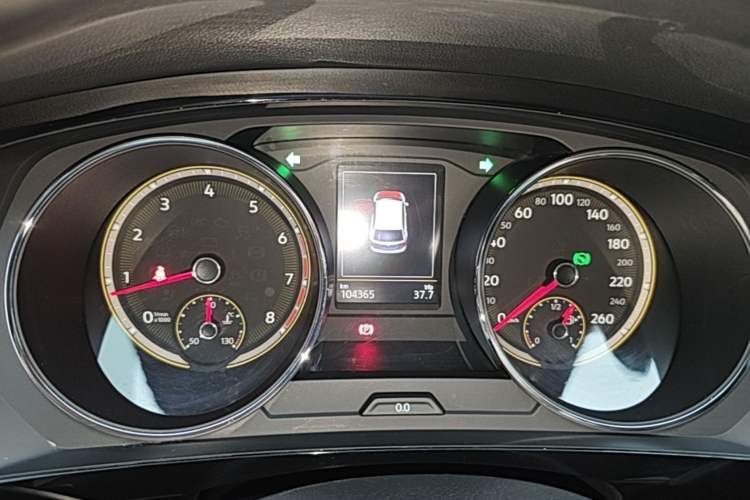 Used Volkswagen Tiguan L 2019 Updated Version 330TSI Automatic Two-Wheel Drive Panoramic Comfort Edition China VI Standard Instrument Cluster