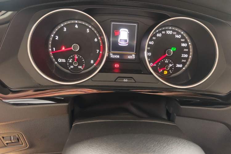 Used Volkswagen Tiguan L 2019 330TSI Automatic Two-Wheel Drive Panoramic Comfort Edition China VI Standard Instrument Cluster