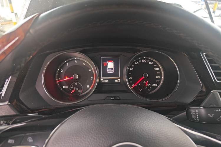 Used Volkswagen Tiguan L 2019 330TSI Automatic Two-Wheel Drive Smart Luxury Version China V Emission Standard Instrument Cluster