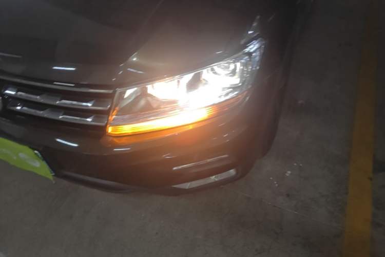 Used Volkswagen Tiguan L 2019 330TSI Automatic Two-Wheel Drive Panoramic Comfort Edition China VI Standard Left Front Headlight