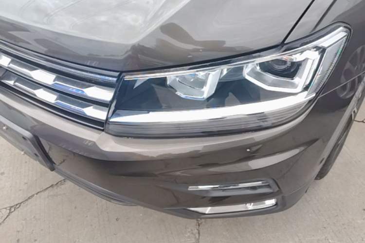 Used Volkswagen Tiguan L 2019 330TSI Automatic Two-Wheel Drive Smart Luxury Version China V Emission Standard Left Front Headlight