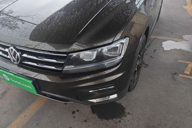 Used Volkswagen Tiguan L 2019 330TSI Automatic Two-Wheel Drive Smart Luxury Version China V Emission Standard Left Front Headlight