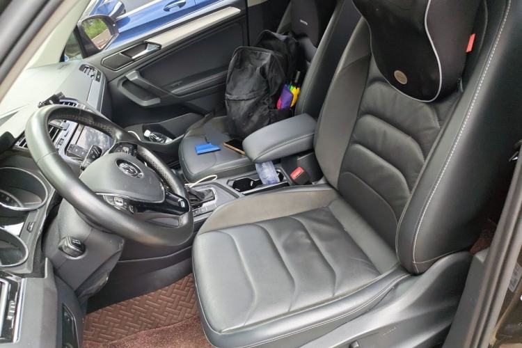Used Volkswagen Tiguan L 2019 330TSI Automatic Two-Wheel Drive Panoramic Comfort Edition China VI Standard Left Front Seat