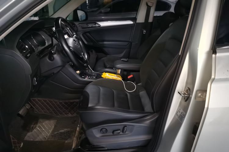 Used Volkswagen Tiguan L 2019 330TSI Automatic Two-Wheel Drive Smart Luxury Version China VI Standard Left Front Seat