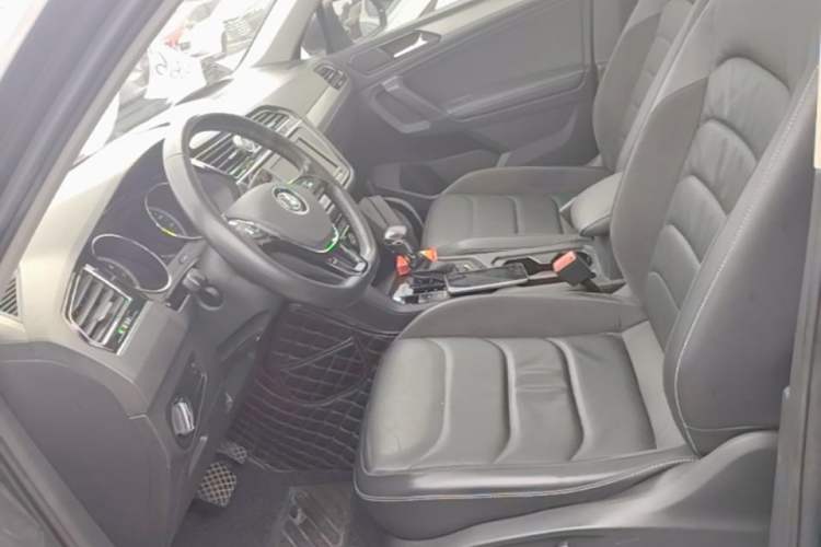 Used Volkswagen Tiguan L 2019 330TSI Automatic Two-Wheel Drive Smart Luxury Version China V Emission Standard Left Front Seat