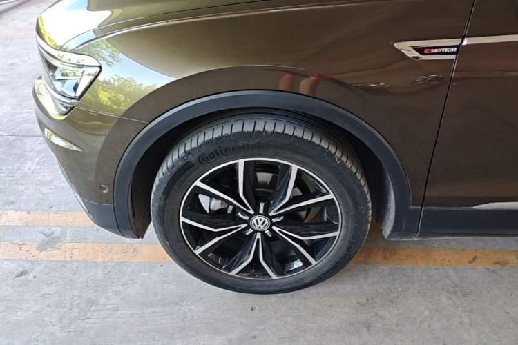 Used Volkswagen Tiguan L 2019 380TSI Automatic All-Wheel Drive Intelligent Luxury Version China V Standard Left Front Wheel Hub