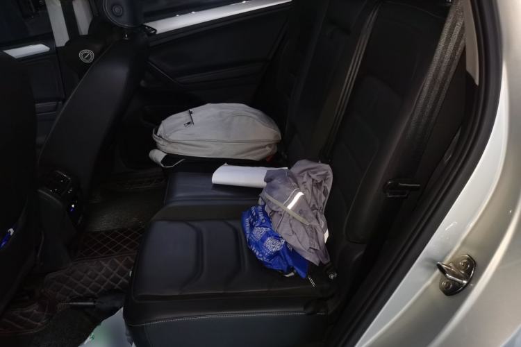 Used Volkswagen Tiguan L 2019 330TSI Automatic Two-Wheel Drive Smart Luxury Version China VI Standard Left Rear Seat