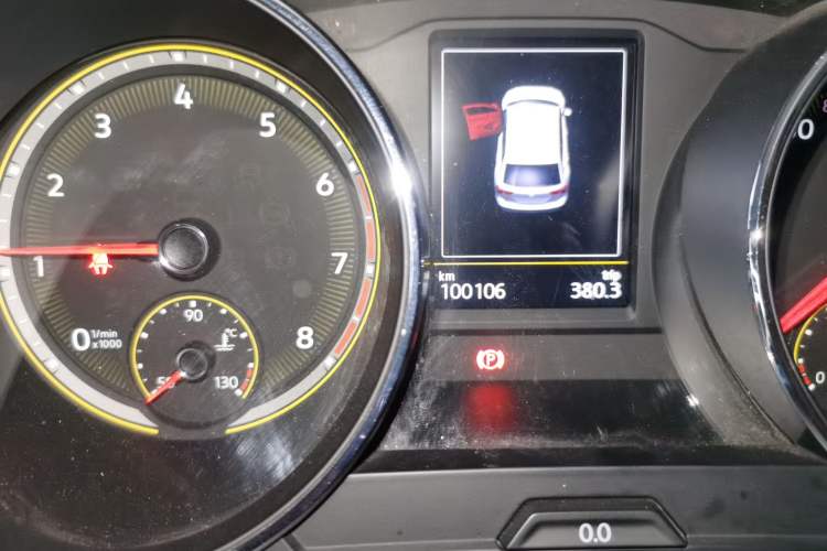 Used Volkswagen Tiguan L 2019 330TSI Automatic Two-Wheel Drive Smart Luxury Version China VI Standard Odometer Close Up