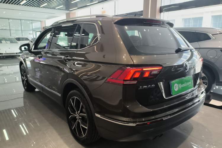Used Volkswagen Tiguan L 2019 330TSI Automatic Two-Wheel Drive Smart Luxury Version China V Emission Standard Rear Left 45 Deg