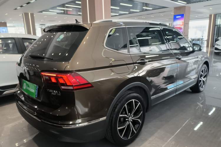 Used Volkswagen Tiguan L 2019 330TSI Automatic Two-Wheel Drive Smart Luxury Version China V Emission Standard Rear Right 45 Deg