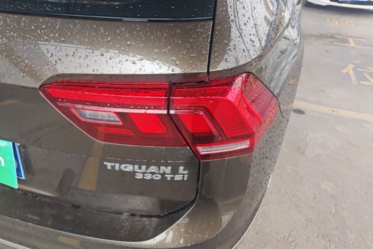 Used Volkswagen Tiguan L 2019 330TSI Automatic Two-Wheel Drive Smart Luxury Version China V Emission Standard Right Rear Taillight