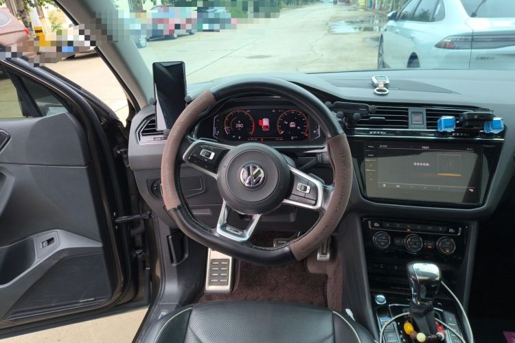 Used Volkswagen Tiguan L 2019 380TSI Automatic All-Wheel Drive R-Line Flagship Edition China VI Standard Steering Wheel