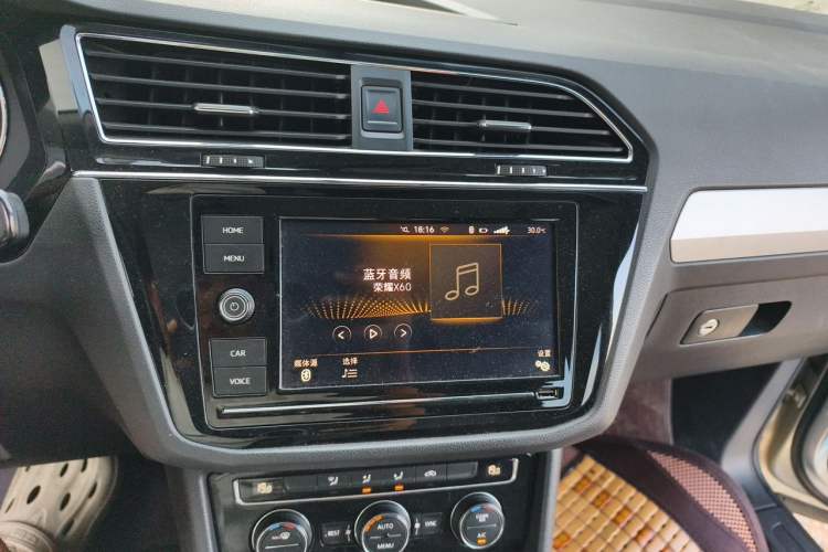 Used Volkswagen Tiguan L 2019 330TSI Automatic Two-Wheel Drive Panoramic Comfort Edition China VI Standard Audio And AC Panel
