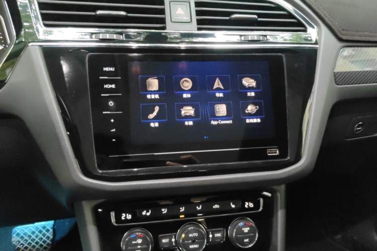 Used Volkswagen Tiguan L 2019 330TSI Automatic Two-Wheel Drive Smart Luxury Version China VI Standard Audio And AC Panel