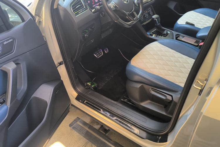 Used Volkswagen Tiguan L 2019 330TSI Automatic Two-Wheel Drive Luxury Edition China VI Standard Driver Seat