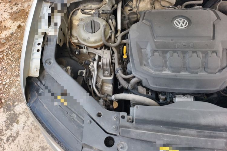 Used Volkswagen Tiguan L 2019 330TSI Automatic Two-Wheel Drive Panoramic Comfort Edition China VI Standard Engine Bay Right
