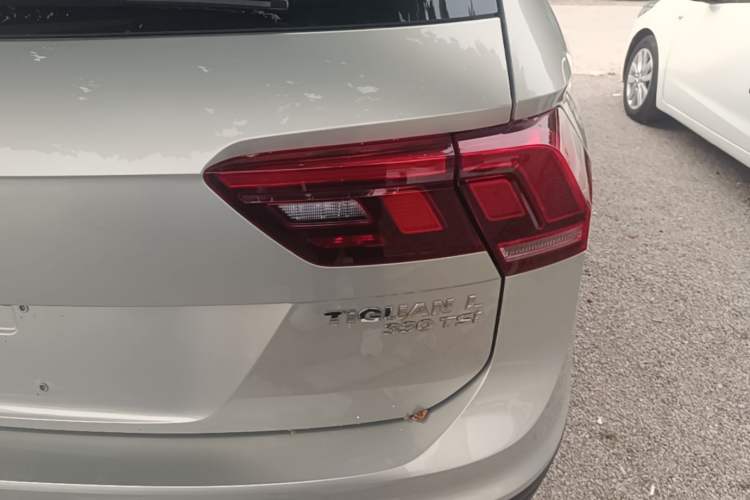 Used Volkswagen Tiguan L 2019 330TSI Automatic Two-Wheel Drive Luxury Edition China VI Standard Exterior 1