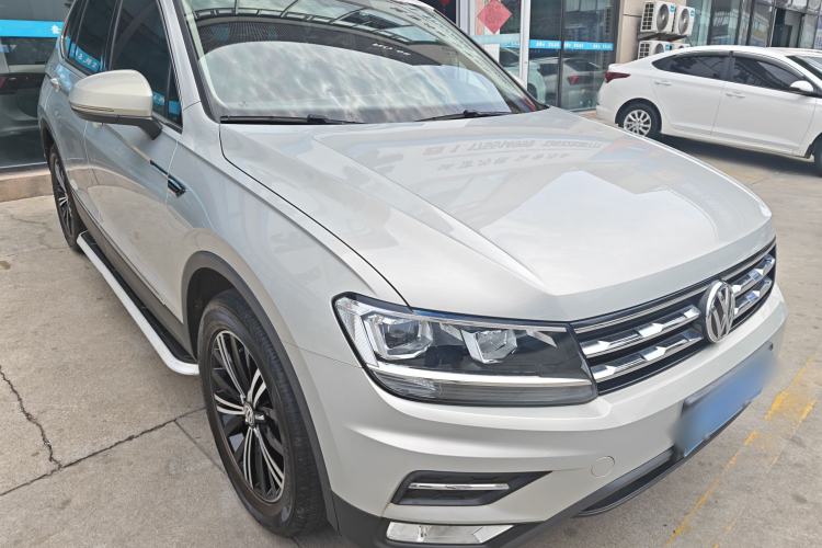 Used Volkswagen Tiguan L 2019 330TSI Automatic Two-Wheel Drive Panoramic Comfort Edition China VI Standard Exterior 2