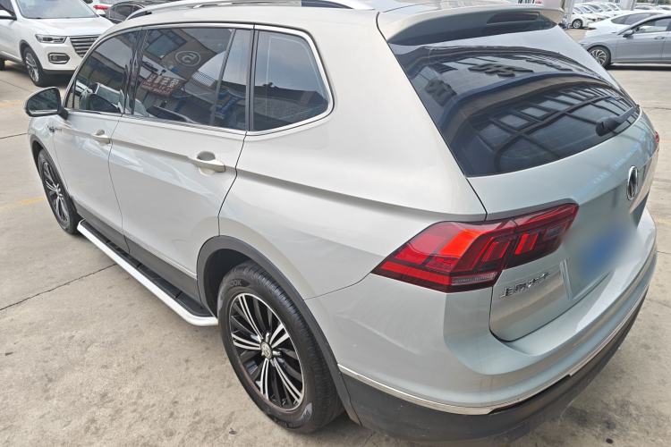 Used Volkswagen Tiguan L 2019 330TSI Automatic Two-Wheel Drive Panoramic Comfort Edition China VI Standard Exterior 3