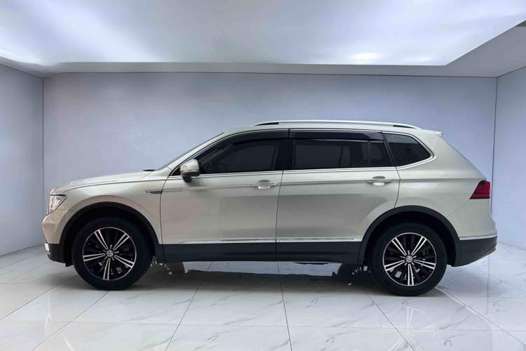 Used Volkswagen Tiguan L 2019 Revised Version 280TSI Automatic Two-Wheel Drive Panoramic Comfort Edition China VI Standard Exterior 3