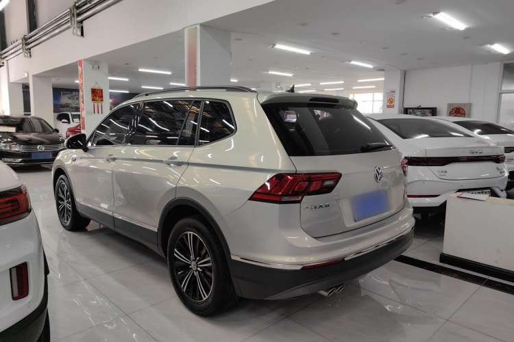 Used Volkswagen Tiguan L 2019 330TSI Automatic Two-Wheel Drive Luxury Edition China VI Standard Exterior 4