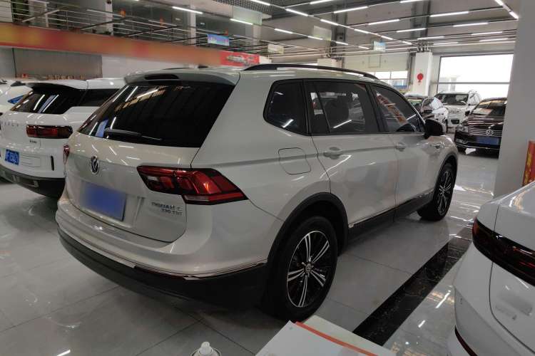 Used Volkswagen Tiguan L 2019 330TSI Automatic Two-Wheel Drive Luxury Edition China VI Standard Exterior 5