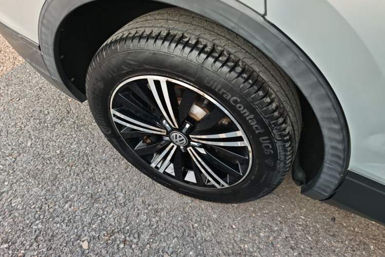 Used Volkswagen Tiguan L 2019 330TSI Automatic Two-Wheel Drive Luxury Edition China VI Standard Exterior 5