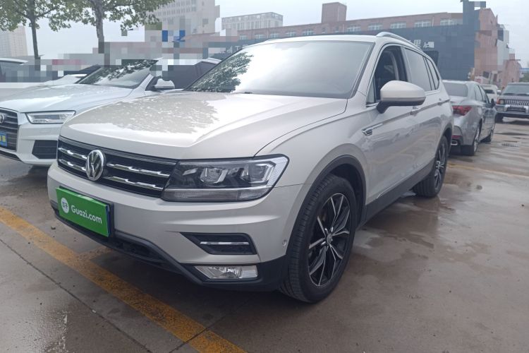 Used Volkswagen Tiguan L 2019 Revised 330TSI Automatic Two-Wheel Drive Smart & Luxury Edition China VI Standard Front Left 45 Deg