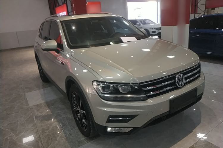Used Volkswagen Tiguan L 2019 330TSI Automatic Two-Wheel Drive Smart Luxury Version China V Emission Standard Front Right 45 Deg